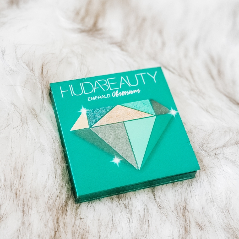 Hudeabeauty Emerald Obsessions Eyeshadow Palette